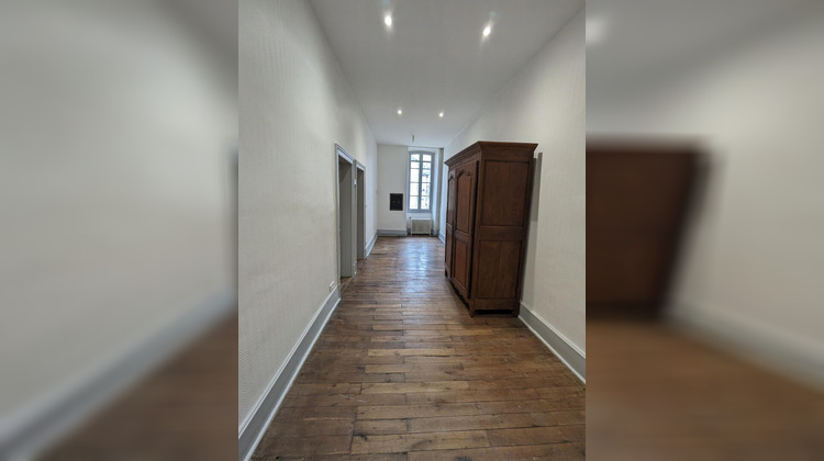 Ma-Cabane - Location Appartement BOURGES, 122 m²