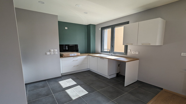 Ma-Cabane - Location Appartement BOURGES, 83 m²