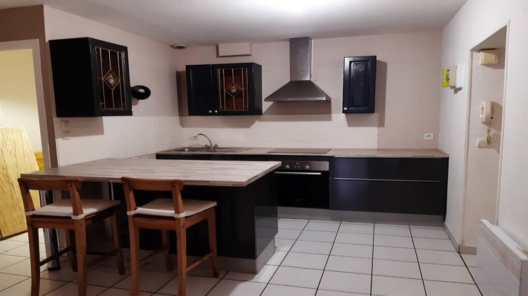 Ma-Cabane - Location Appartement Bourgoin-Jallieu, 85 m²