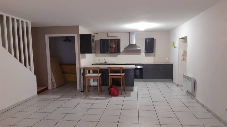 Ma-Cabane - Location Appartement Bourgoin-Jallieu, 85 m²