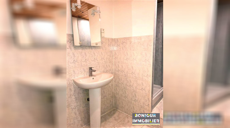 Ma-Cabane - Location Appartement Bourgoin-Jallieu, 46 m²