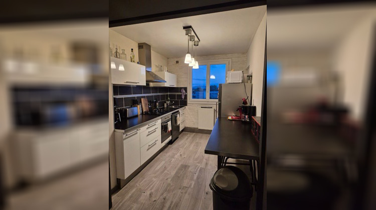 Ma-Cabane - Location Appartement Bourgoin-Jallieu, 56 m²