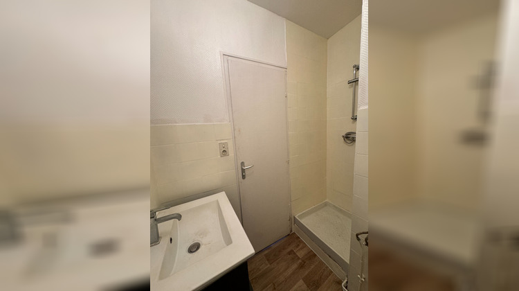 Ma-Cabane - Location Appartement BOURGOIN-JALLIEU, 28 m²