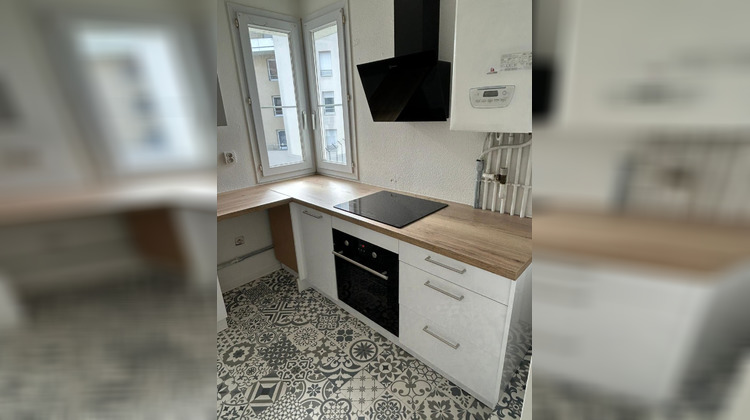 Ma-Cabane - Location Appartement Bourgoin-Jallieu, 93 m²