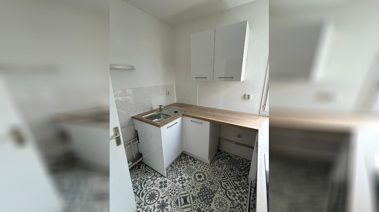 Ma-Cabane - Location Appartement Bourgoin-Jallieu, 93 m²