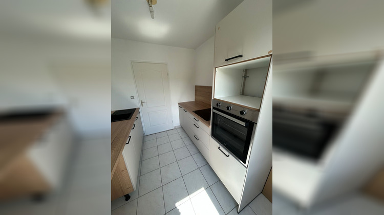 Ma-Cabane - Location Appartement Bourgoin-Jallieu, 53 m²