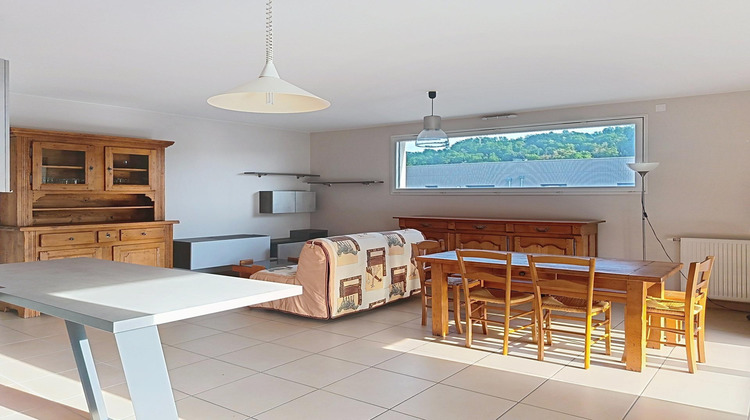 Ma-Cabane - Location Appartement Bourgoin-Jallieu, 90 m²