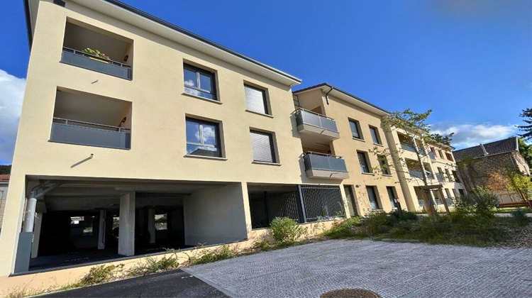Ma-Cabane - Location Appartement BOURGOIN-JALLIEU, 65 m²