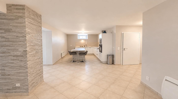 Ma-Cabane - Location Appartement BOURGOIN-JALLIEU, 84 m²
