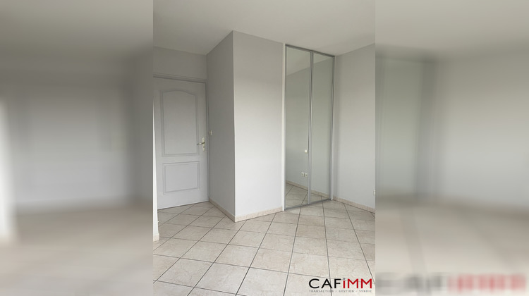 Ma-Cabane - Location Appartement BOURGOIN-JALLIEU, 123 m²