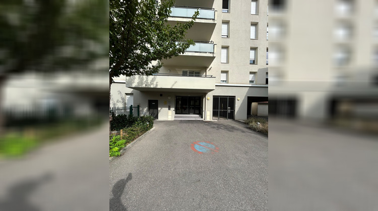 Ma-Cabane - Location Appartement Bourgoin-Jallieu, 68 m²