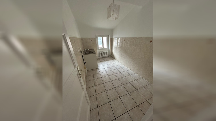 Ma-Cabane - Location Appartement Bourgoin-Jallieu, 68 m²