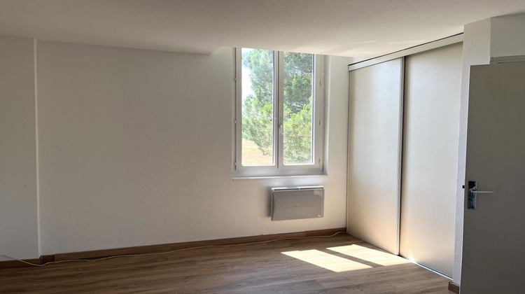 Ma-Cabane - Location Appartement BRESSOLS, 40 m²