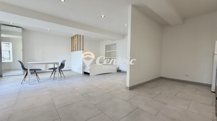 Ma-Cabane - Location Appartement Bressuire, 30 m²