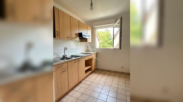 Ma-Cabane - Location Appartement BRIE-COMTE-ROBERT, 59 m²