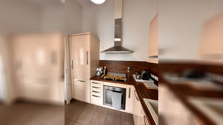 Ma-Cabane - Location Appartement BRIE-COMTE-ROBERT, 53 m²