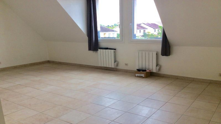 Ma-Cabane - Location Appartement BRIE-COMTE-ROBERT, 27 m²