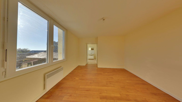 Ma-Cabane - Location Appartement BRISSAC-QUINCE, 36 m²