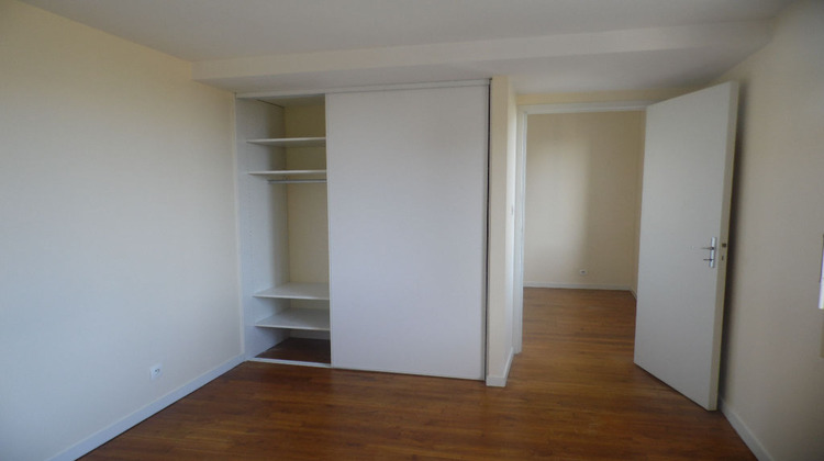 Ma-Cabane - Location Appartement BRISSAC-QUINCE, 36 m²