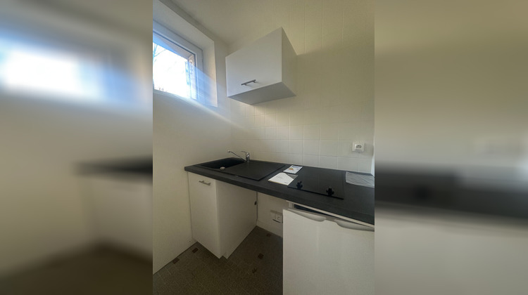 Ma-Cabane - Location Appartement BRIVE-LA-GAILLARDE, 18 m²