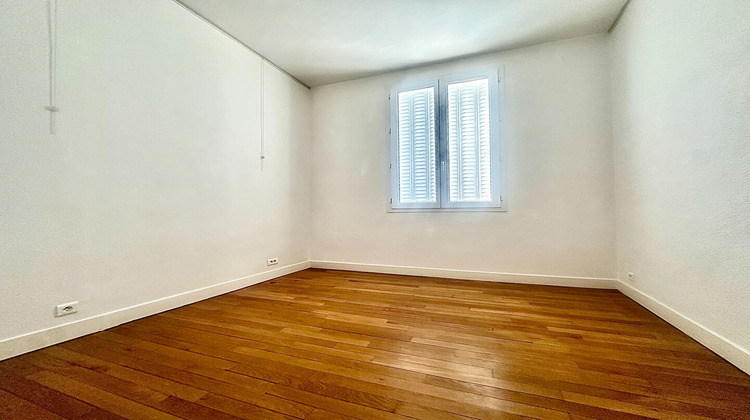 Ma-Cabane - Location Appartement BRIVE-LA-GAILLARDE, 105 m²