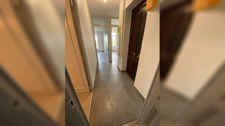 Ma-Cabane - Location Appartement Bron, 59 m²