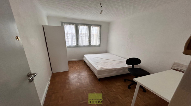 Ma-Cabane - Location Appartement Bron, 65 m²