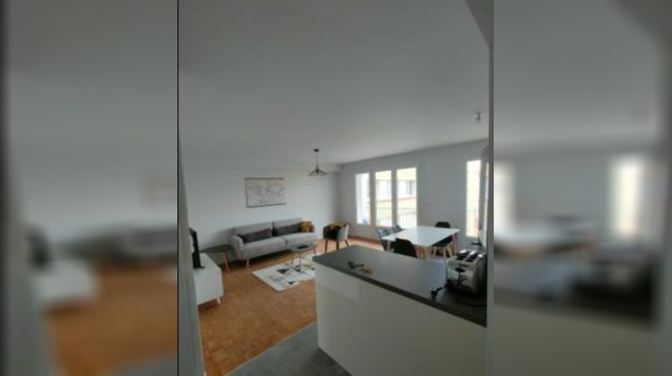 Ma-Cabane - Location Appartement Bron, 82 m²