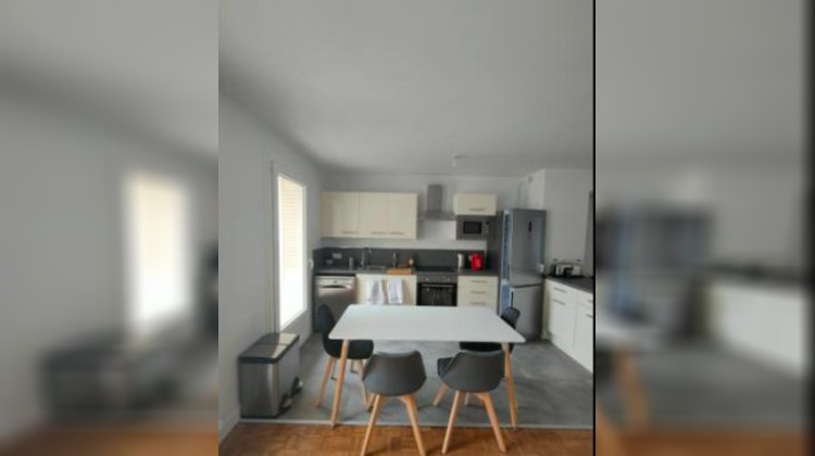 Ma-Cabane - Location Appartement Bron, 82 m²
