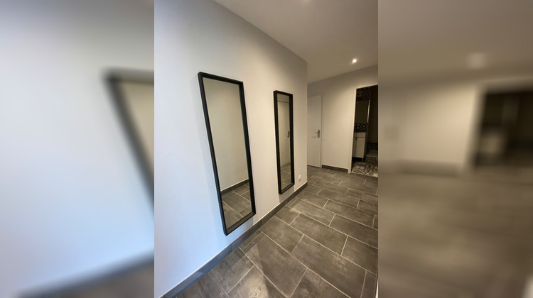 Ma-Cabane - Location Appartement BRON, 99 m²