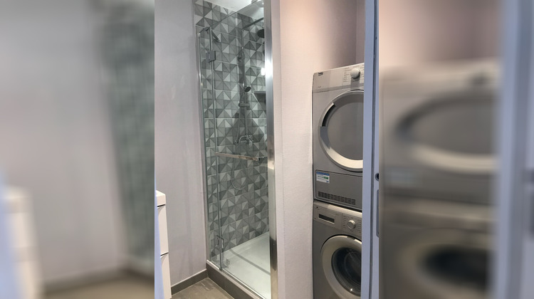 Ma-Cabane - Location Appartement BRON, 92 m²