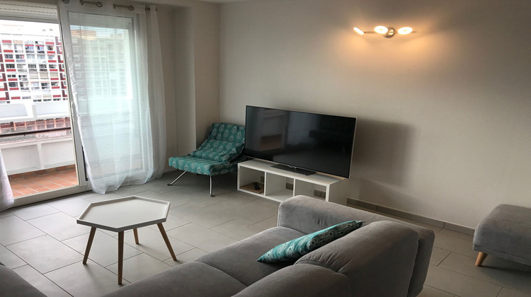 Ma-Cabane - Location Appartement BRON, 101 m²