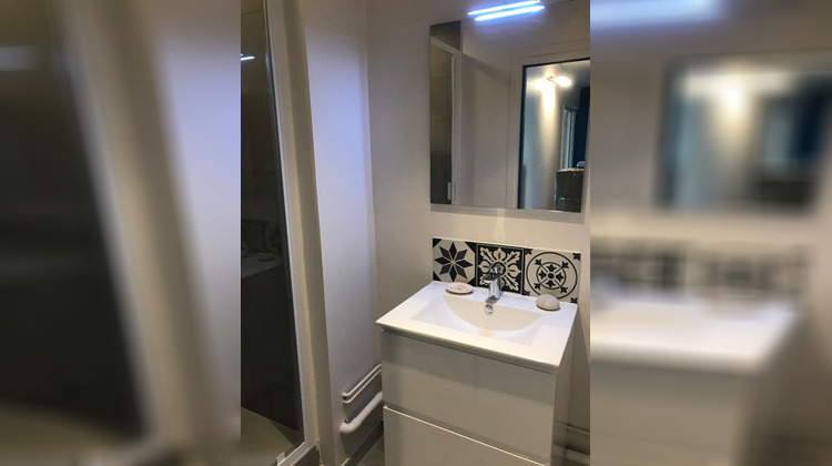 Ma-Cabane - Location Appartement BRON, 101 m²