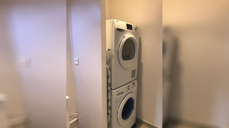 Ma-Cabane - Location Appartement BRON, 101 m²