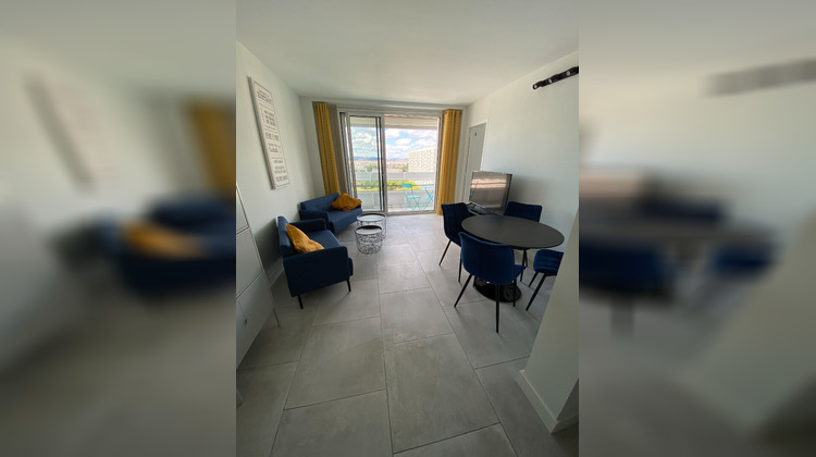 Ma-Cabane - Location Appartement BRON, 69 m²