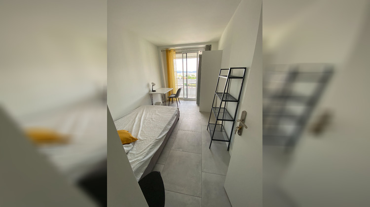 Ma-Cabane - Location Appartement BRON, 69 m²