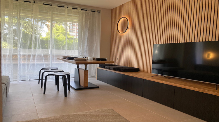 Ma-Cabane - Location Appartement BRON, 100 m²