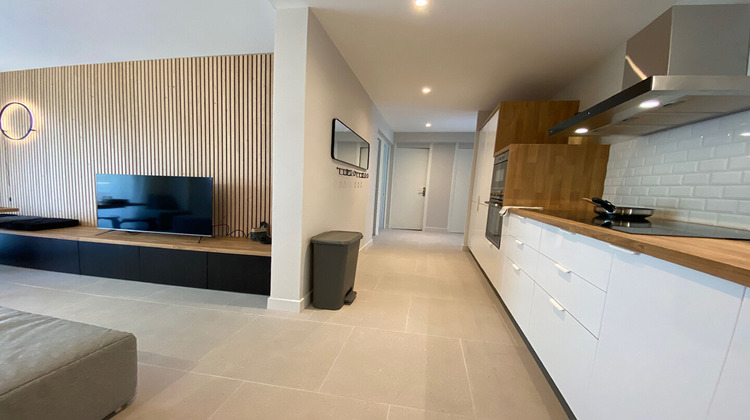 Ma-Cabane - Location Appartement BRON, 100 m²