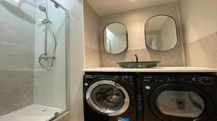 Ma-Cabane - Location Appartement BRON, 100 m²