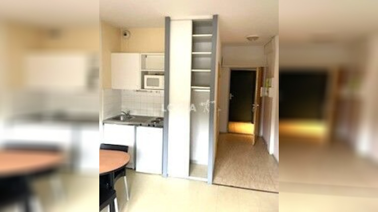 Ma-Cabane - Location Appartement Bron, 21 m²