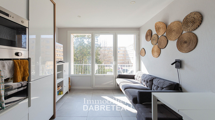 Ma-Cabane - Location Appartement BRON, 65 m²