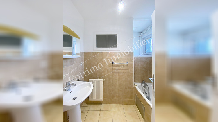 Ma-Cabane - Location Appartement BRON, 74 m²