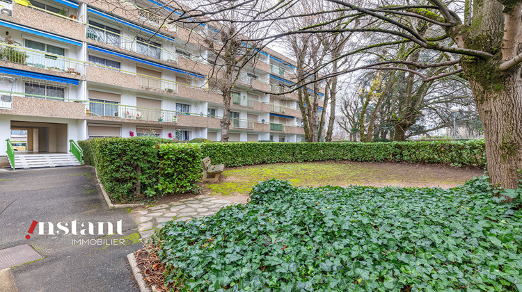 Ma-Cabane - Location Appartement BRON, 66 m²