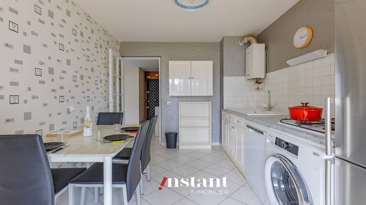 Ma-Cabane - Location Appartement BRON, 66 m²