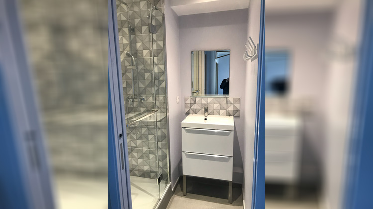Ma-Cabane - Location Appartement BRON, 95 m²
