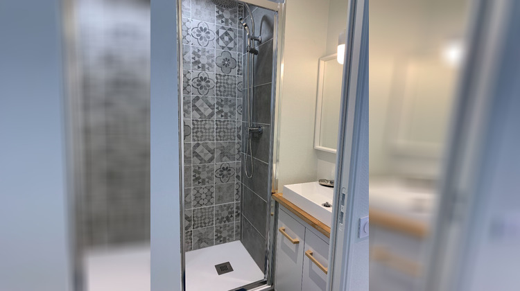 Ma-Cabane - Location Appartement BRON, 85 m²