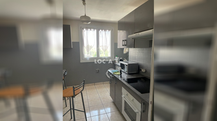 Ma-Cabane - Location Appartement Bron, 10 m²