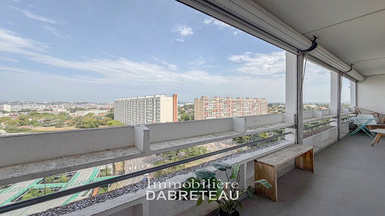 Ma-Cabane - Location Appartement BRON, 92 m²