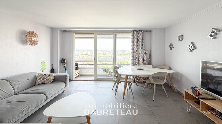 Ma-Cabane - Location Appartement BRON, 92 m²