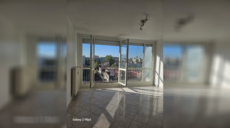 Ma-Cabane - Location Appartement Bron, 68 m²